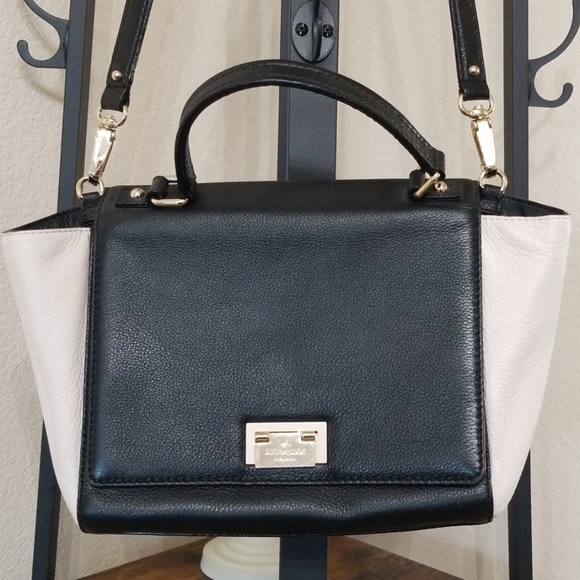 kate spade Handbags - kate spade leather crossbody purse